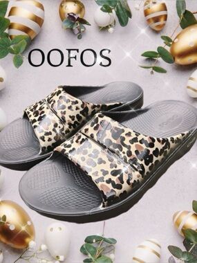 OOFOS RECOVERY SLIP ON  LEOPARD SLIDES / SANDALS/ FLIP FLOPS- EU 37 /6 US 🩴☀️